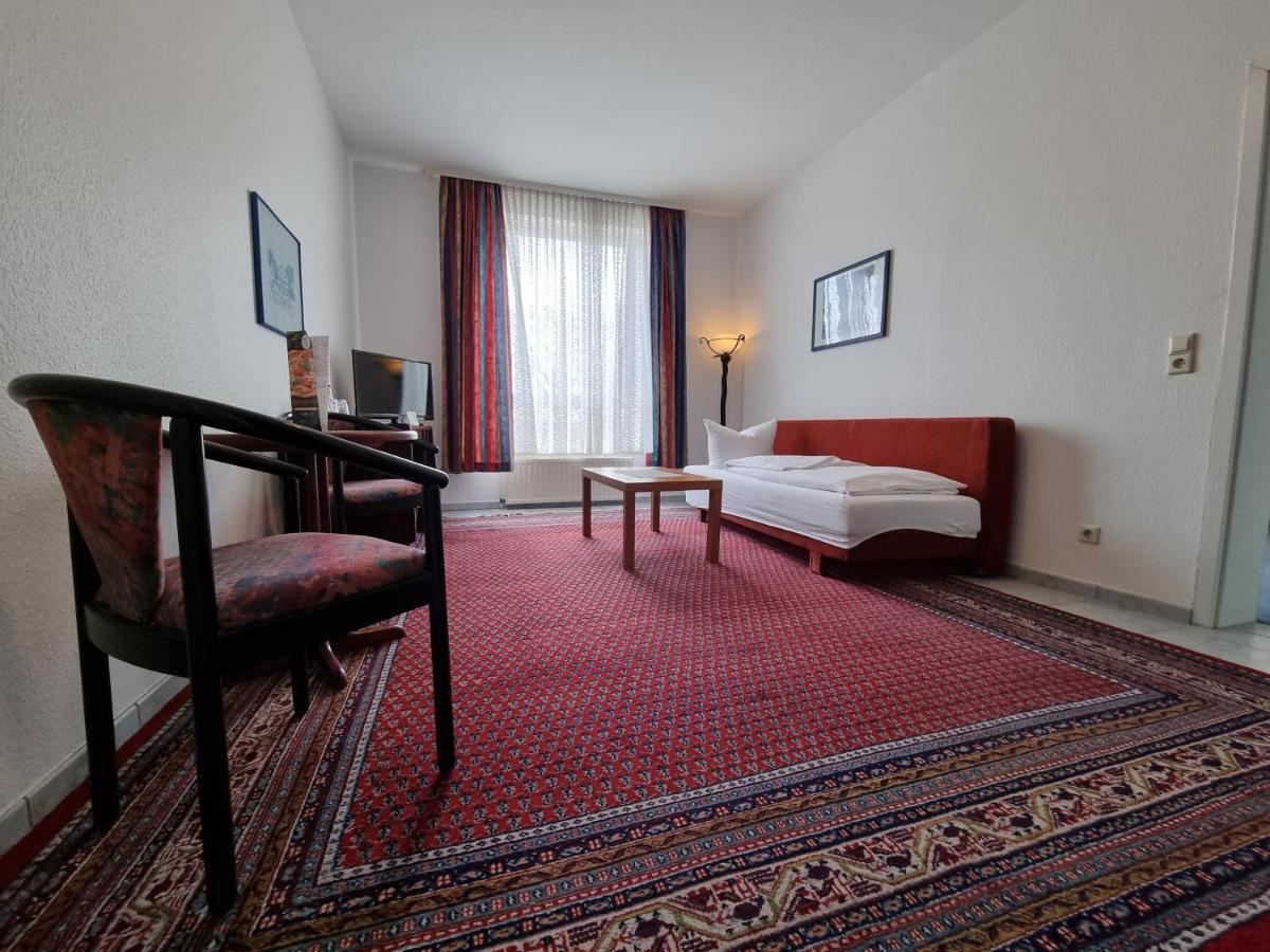 Erbenholz Hotel Laatzen Dış mekan fotoğraf