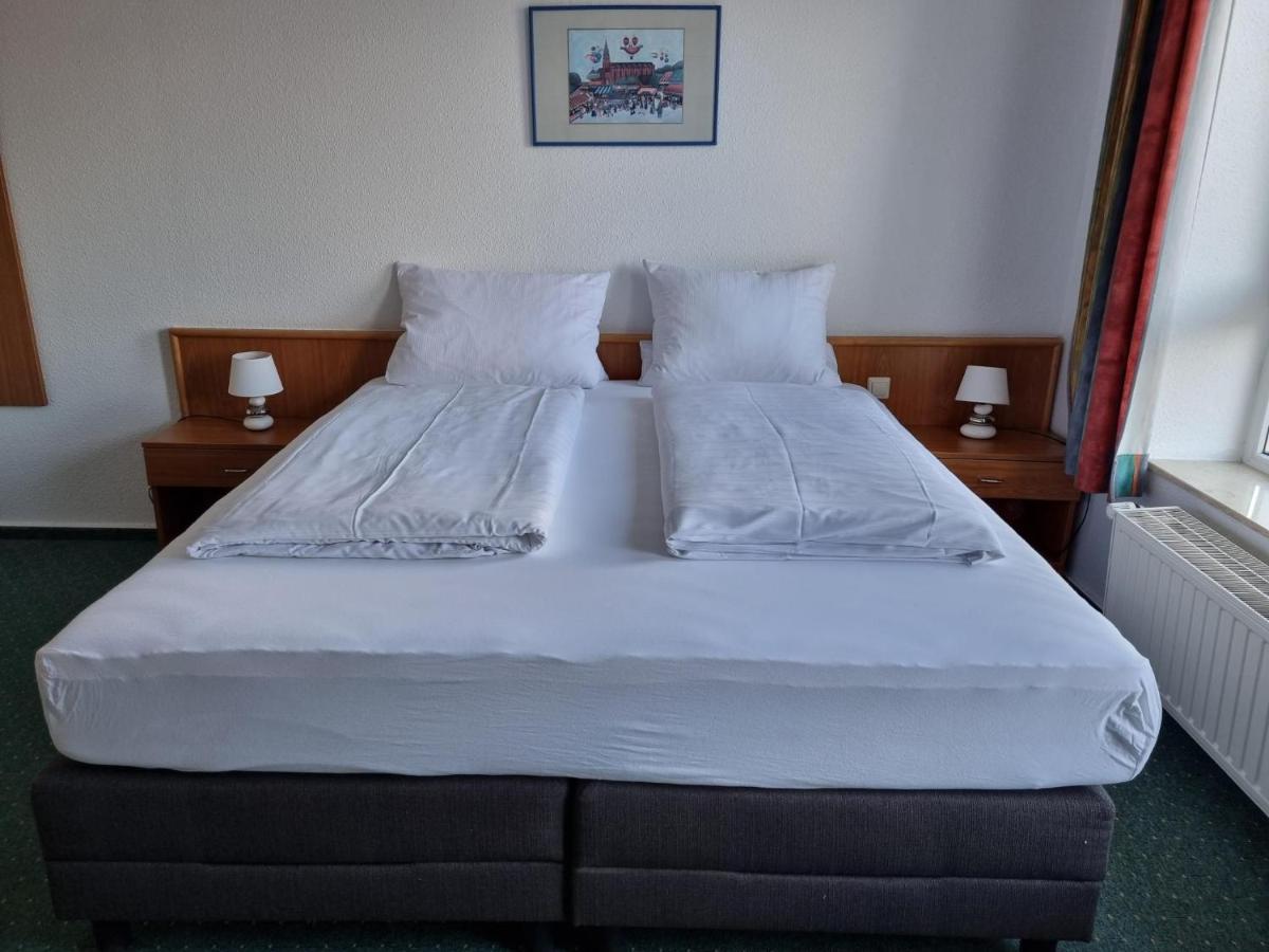Erbenholz Hotel Laatzen Dış mekan fotoğraf