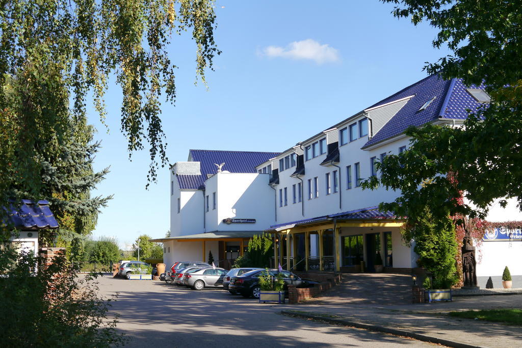 Erbenholz Hotel Laatzen Dış mekan fotoğraf